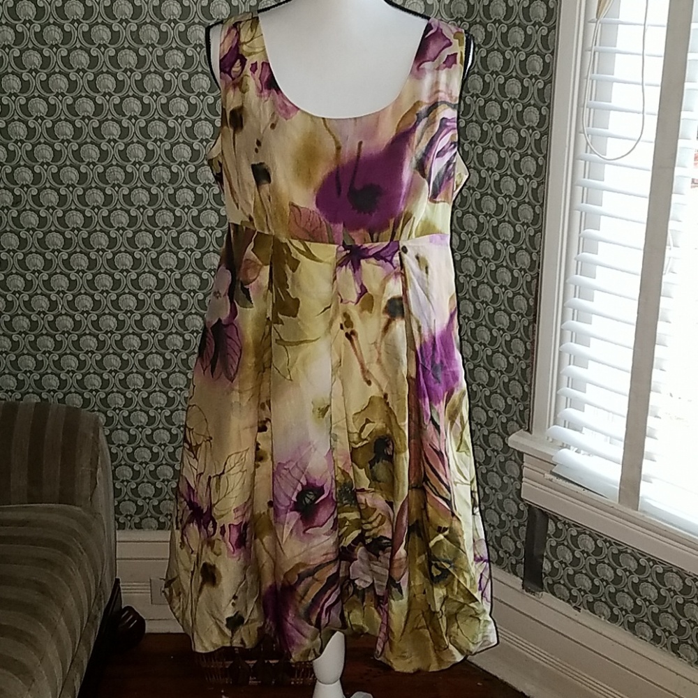Ladies dress
